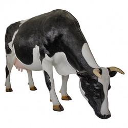 Корова с опущенной головой